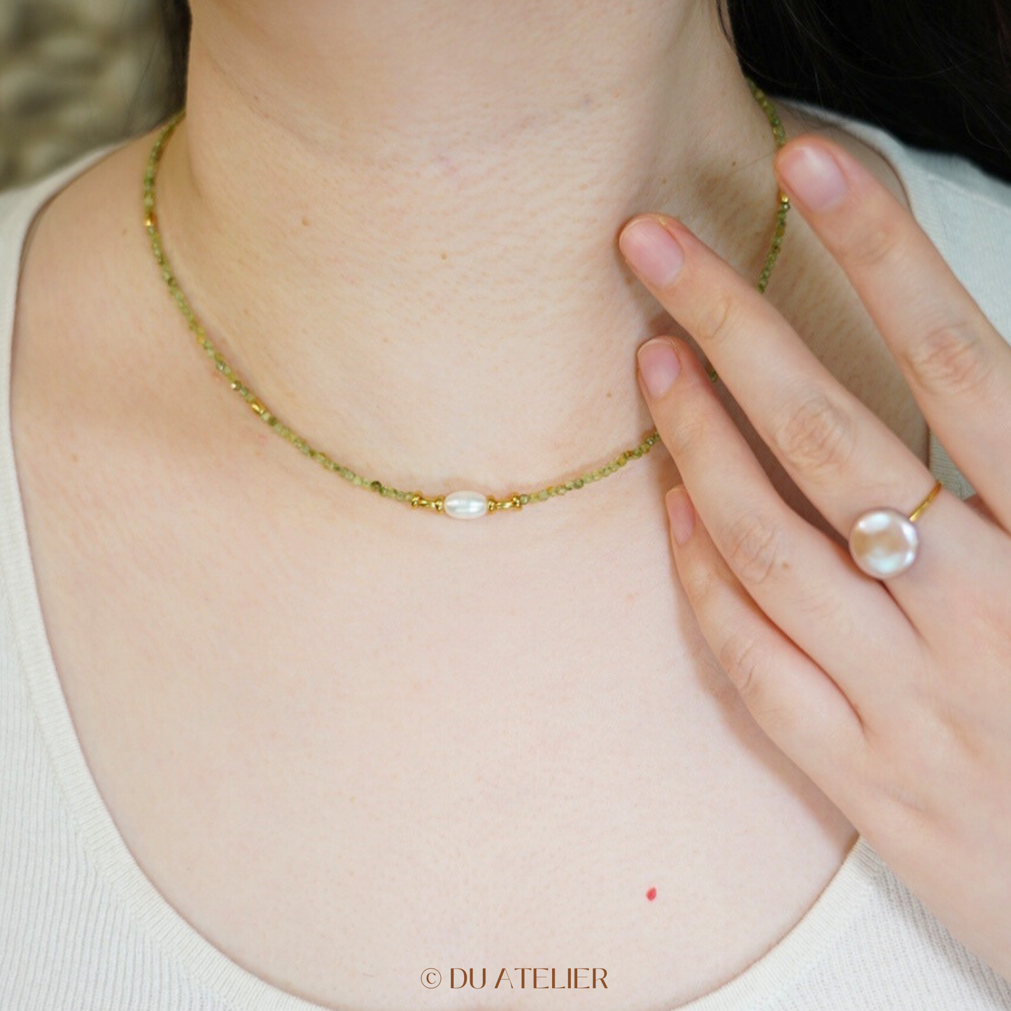 Minimalist Peridot Natural Pearl Necklace