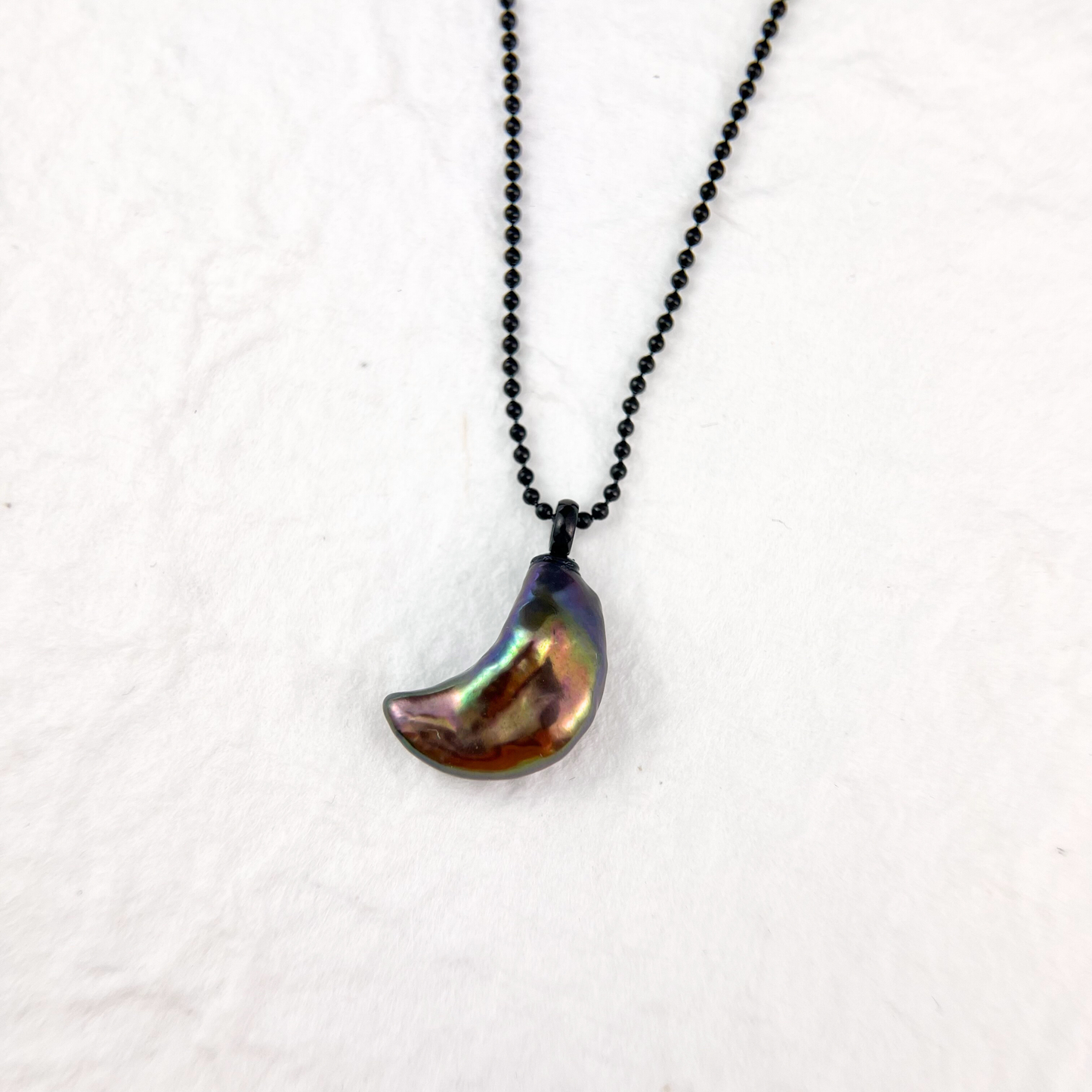 Black Moon Baroque Pearl Pendant Necklace