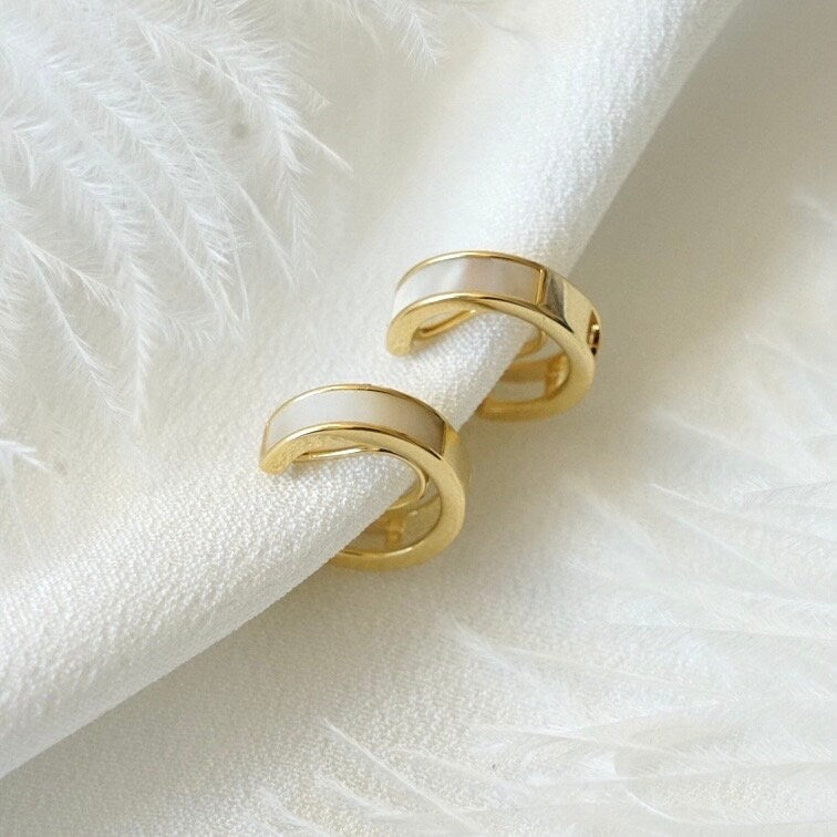 Natural White Mother of Pearl Simple Minimalist Hoop Clip On Earrings