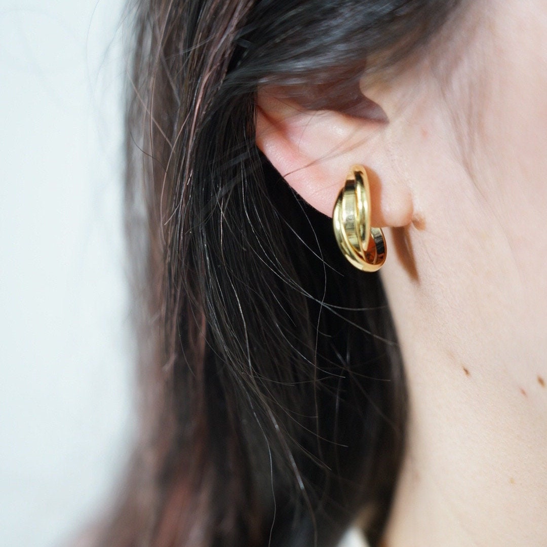 π Bestseller - Minimalist Twisted Simple Huggie Clip On Earrings