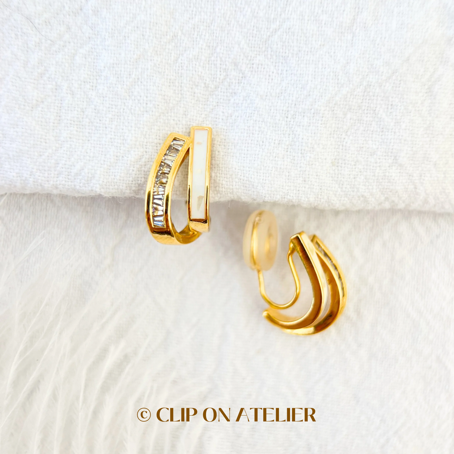 Gold Double Bands Diamond White Oil Dripping Half Hoop Clip On Earrings