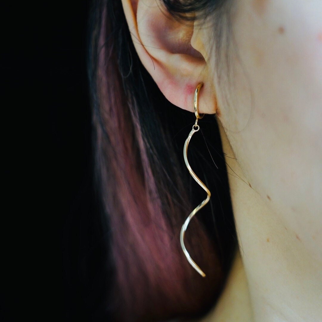 Clip On Earrings Gold Spiral Dangle Hoop Huggies | Minimalist Drop Clipon Earring Dainty Ear Clips | Non Pierced Ears | Jewerly Gift Trendy