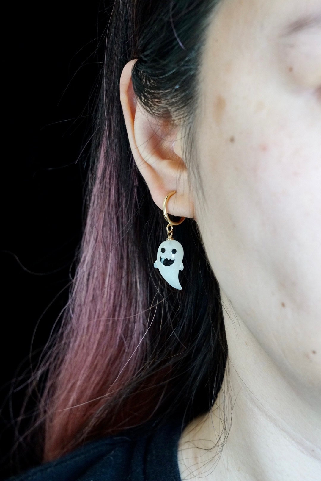 Halloween Clip On Earrings, Cute Pearl White Ghost Gold Minimalist Hoop Huggies, Non Pierced Ears No piercings, Invisible Dangle Ear Clips