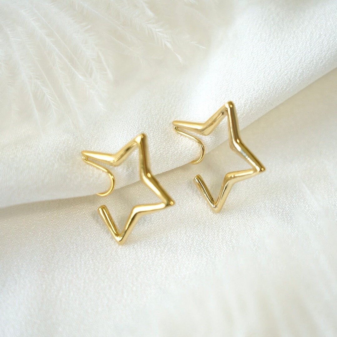 Minimalist Star Clip On Earrings | Sliver Gold